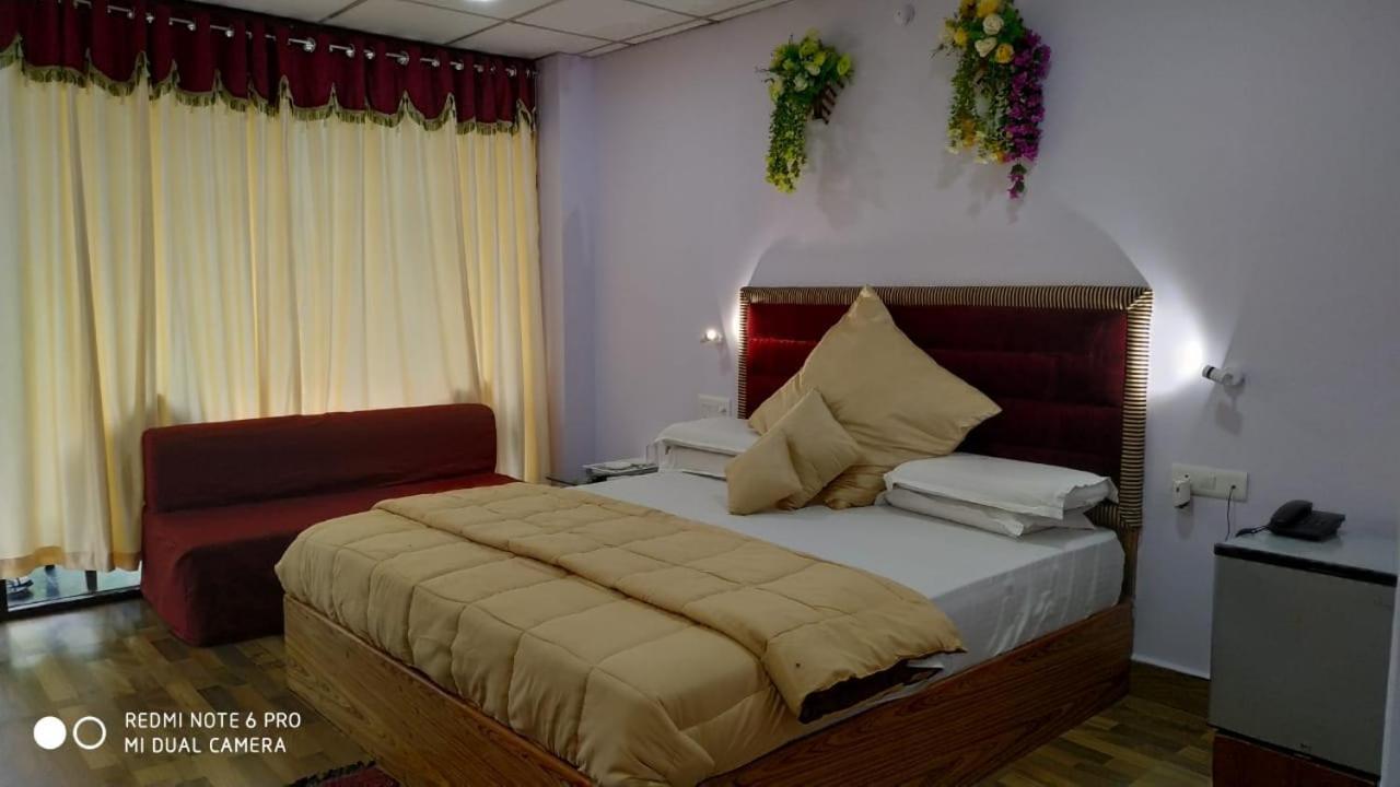 Coconhuts Beach Resort Lakshmanpur Esterno foto