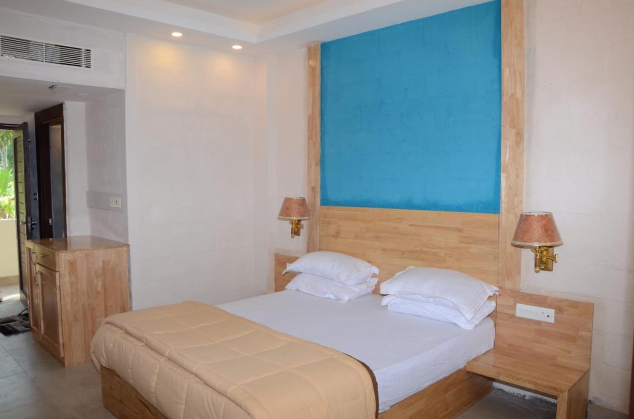 Coconhuts Beach Resort Lakshmanpur Esterno foto