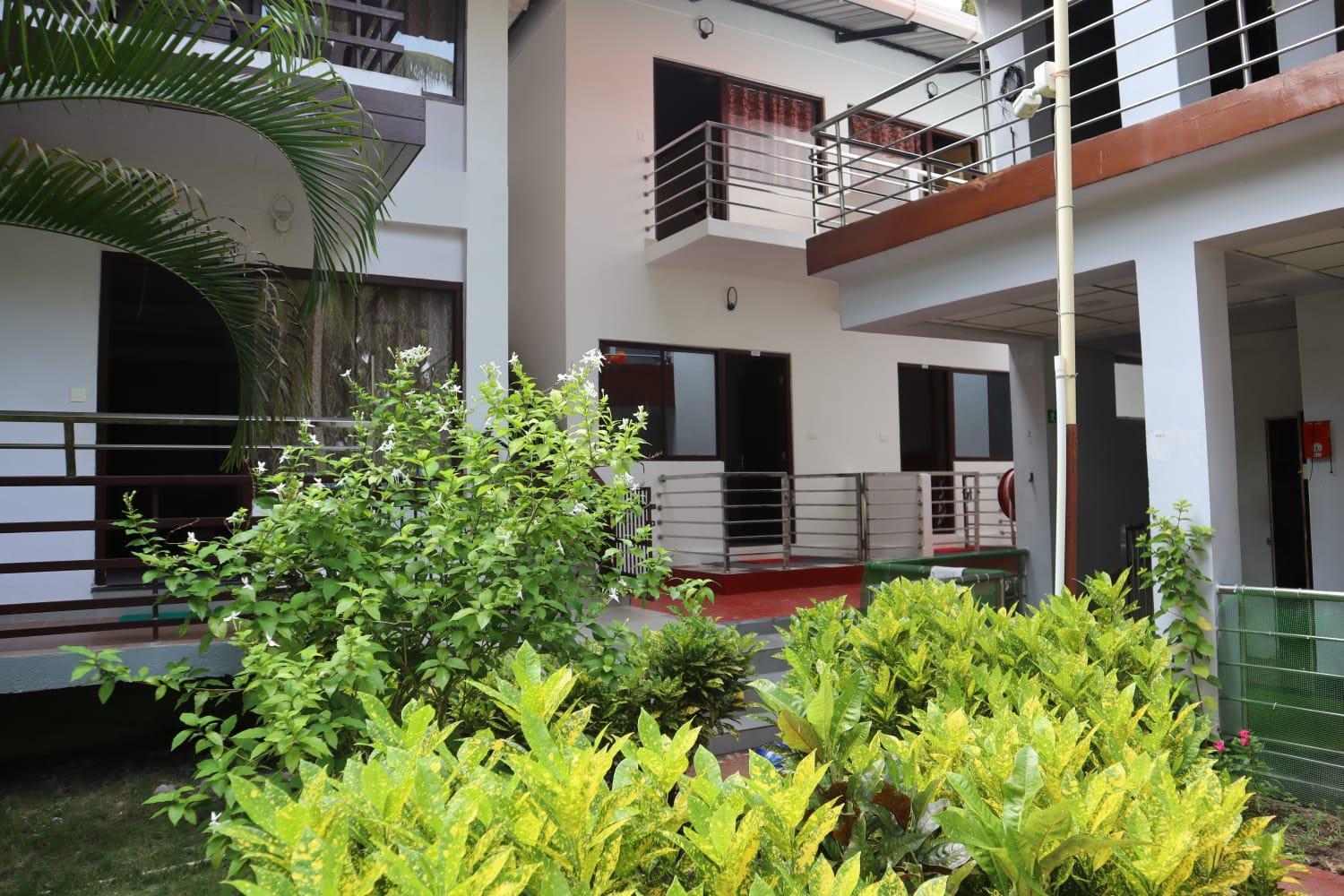 Coconhuts Beach Resort Lakshmanpur Esterno foto